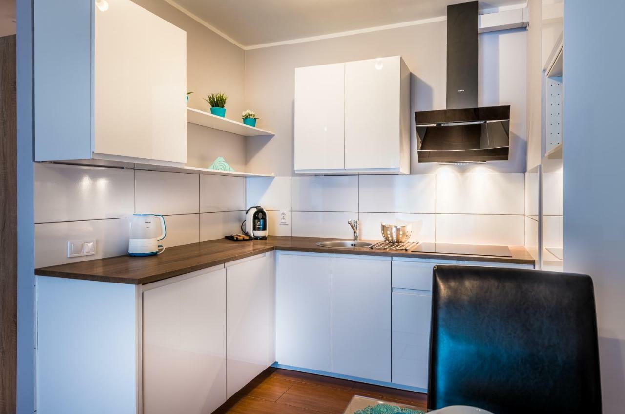 Apartament B&F Garbary Poznań Business&Family - Parking Zewnętrze zdjęcie