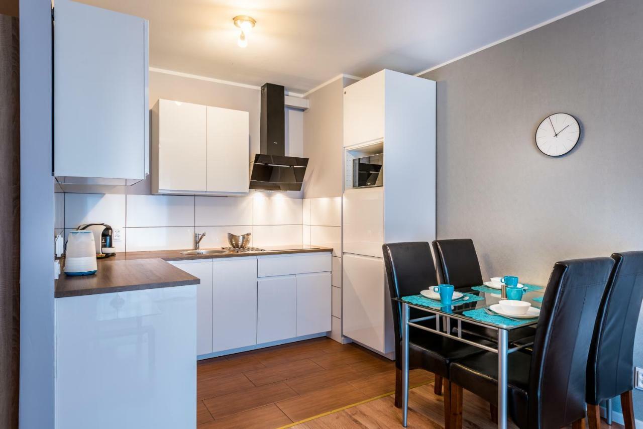 Apartament B&F Garbary Poznań Business&Family - Parking Zewnętrze zdjęcie
