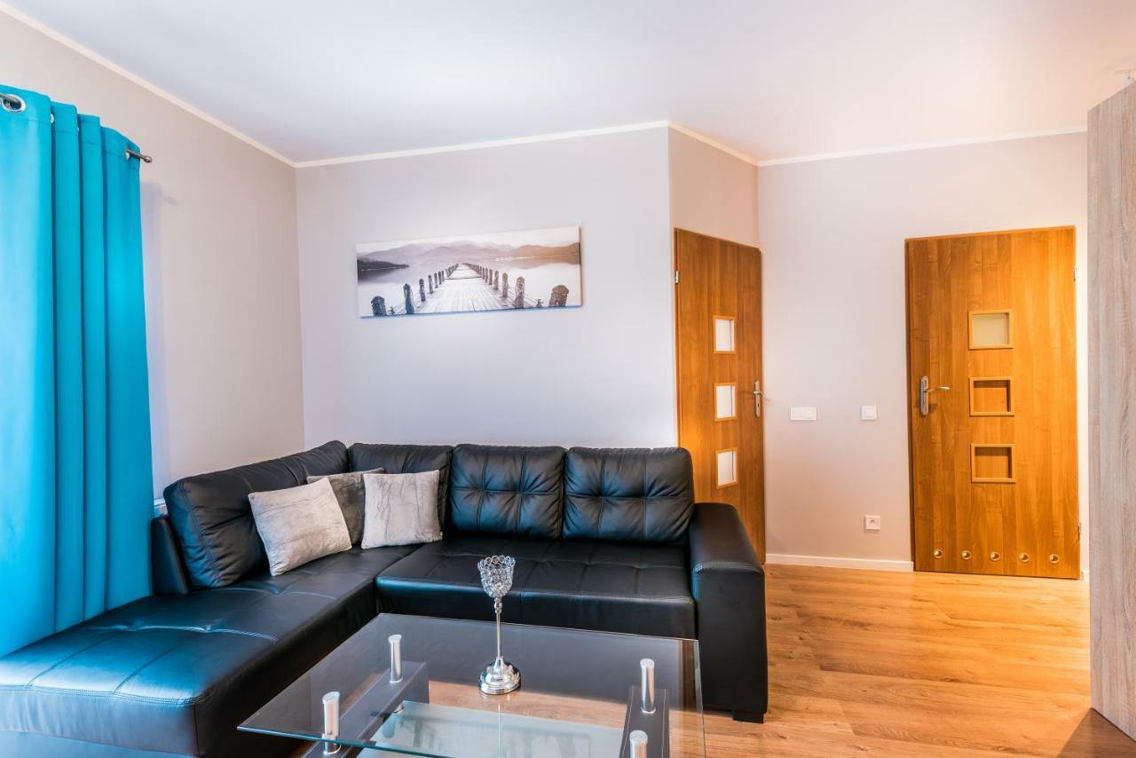 Apartament B&F Garbary Poznań Business&Family - Parking Zewnętrze zdjęcie