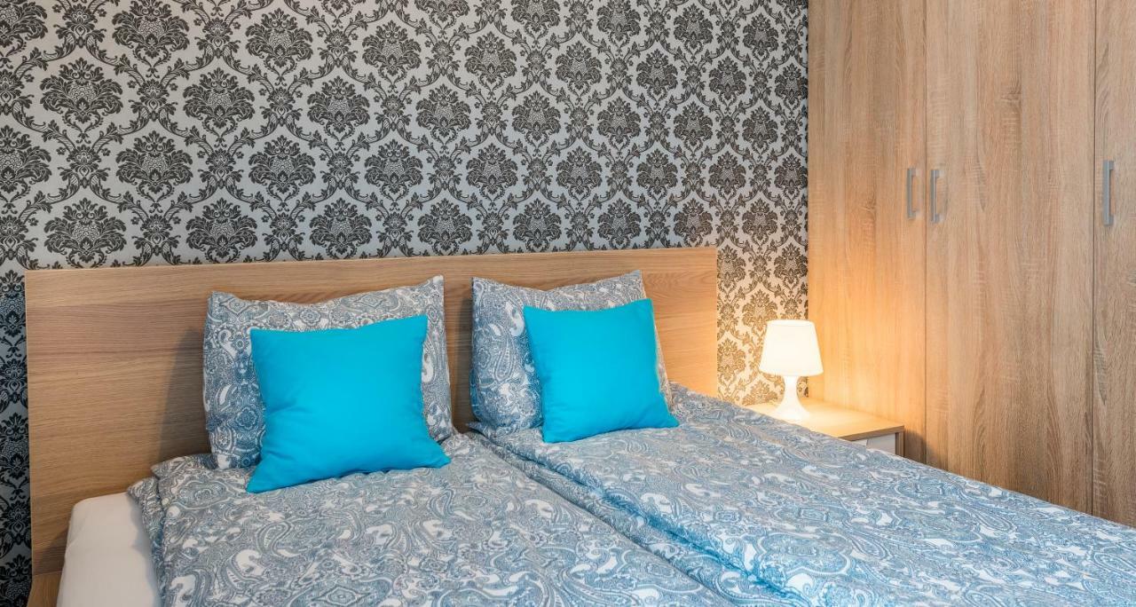 Apartament B&F Garbary Poznań Business&Family - Parking Zewnętrze zdjęcie